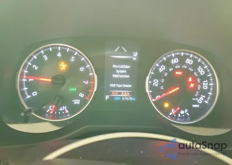 2021 Toyota Rav4 Xle Premium z USA, uszkodzony, nr VIN 2T3C1RFV2MW121390